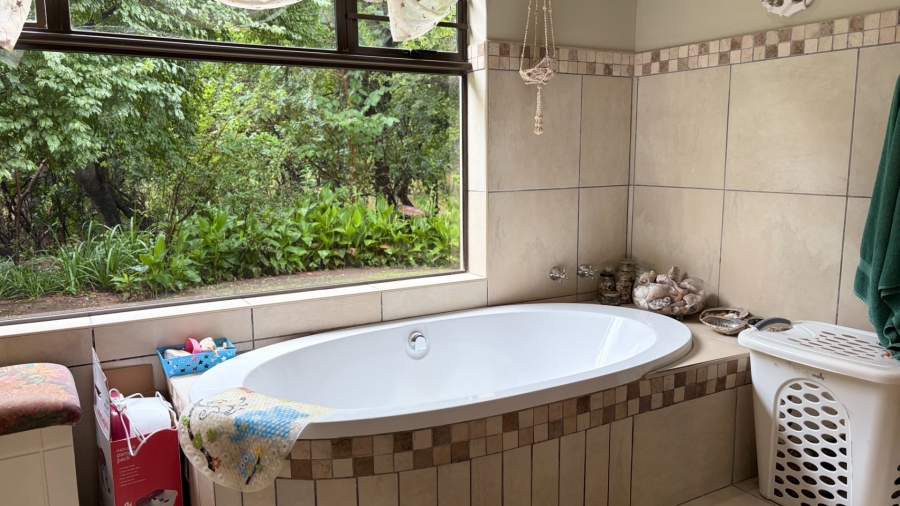 4 Bedroom Property for Sale in Viljoenskroon Rural Free State